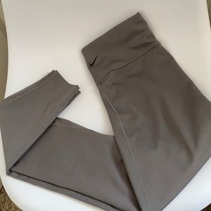Nike Dri-Fit leggings NWOT Small